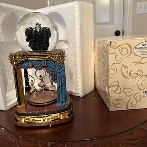 Phantom Dance of Country Nymphs Globe and Music box